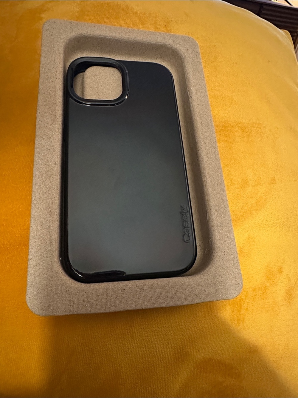 Casely Classic Black Phone Case Iphone 15